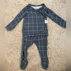 Bonsie baby skin to skin onesie with gold over cuffs